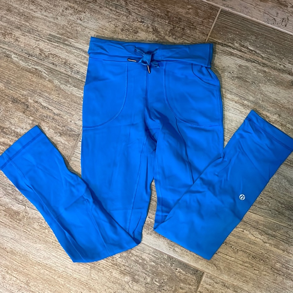 Blue lululemon leggings !